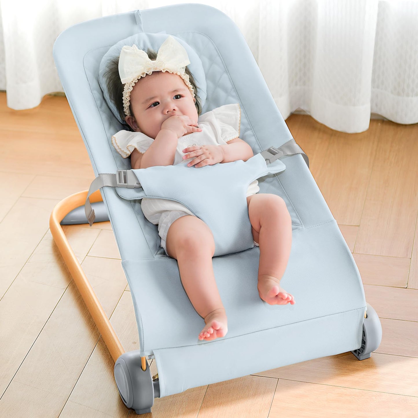 Fodoss Baby Bouncer, Portable Bouncer Seat for Babies, Ergonomic Design Baby Bouncer Chair, Baby Bassinet for Infants, Beige